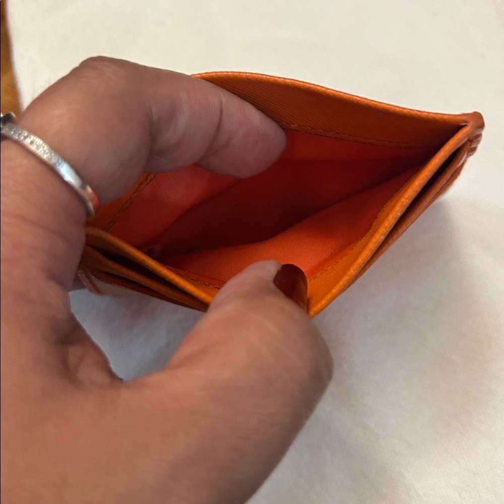 Tory Burch Card Holder - Picture 2 of 4